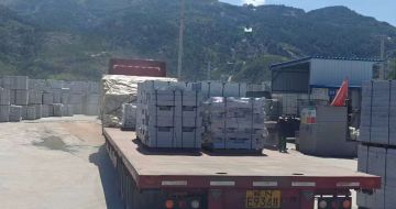 普洱 芝麻白仿形路沿石，直形路沿石