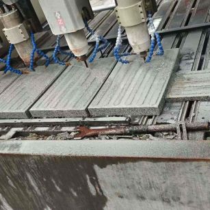 普洱 芝麻白花岗岩荔枝面盲道雕刻