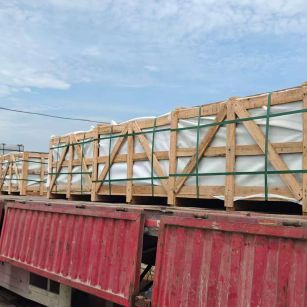 普洱 芝麻白花岗岩地铺石出口专车-泰国游