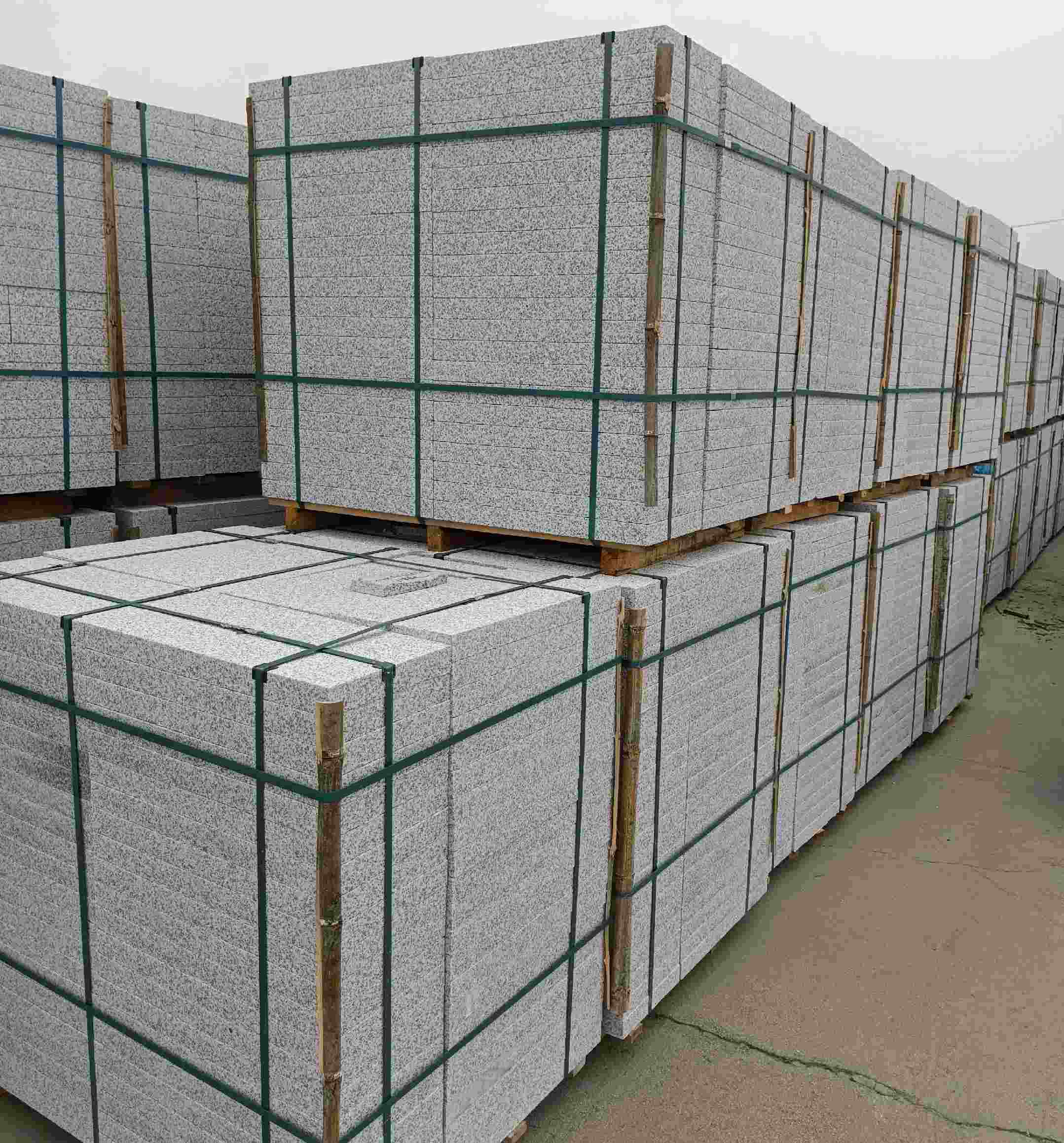 普洱 白麻花岗岩石材荔枝面地铺石（300*600*50）