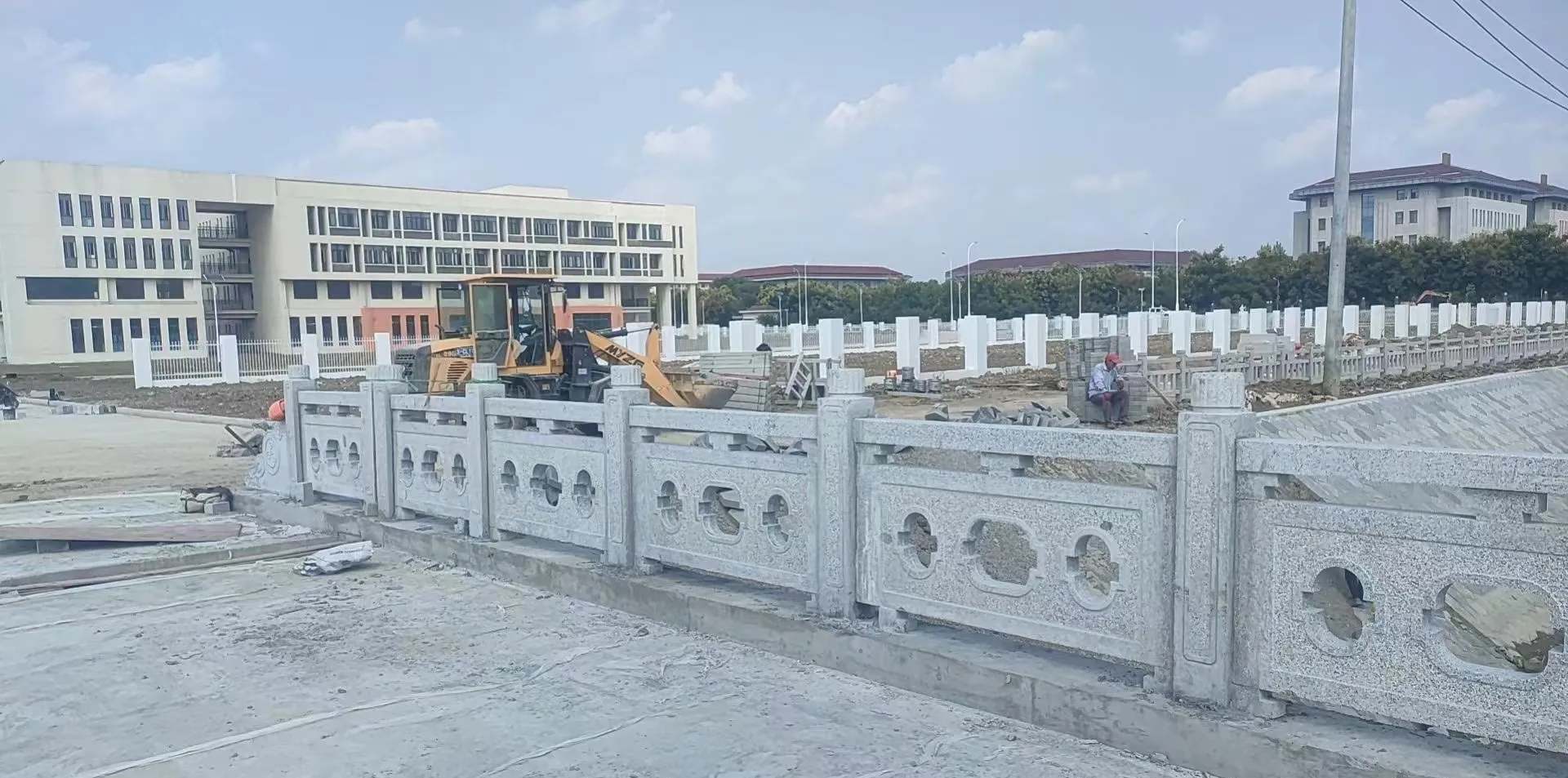 普洱 白麻花岗岩荔枝面河道栏杆