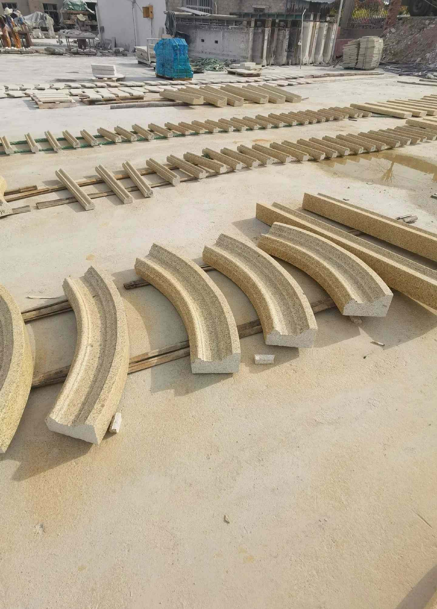 普洱 黄金麻花岗岩别墅线条