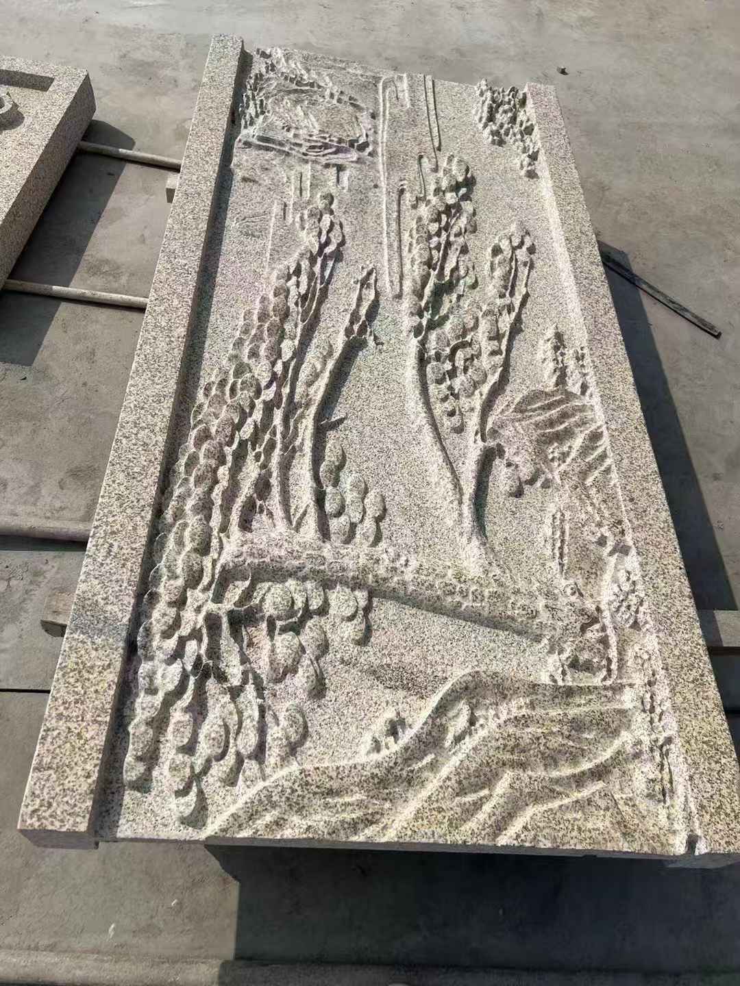 普洱 黄金麻雕刻板浮雕迎客松