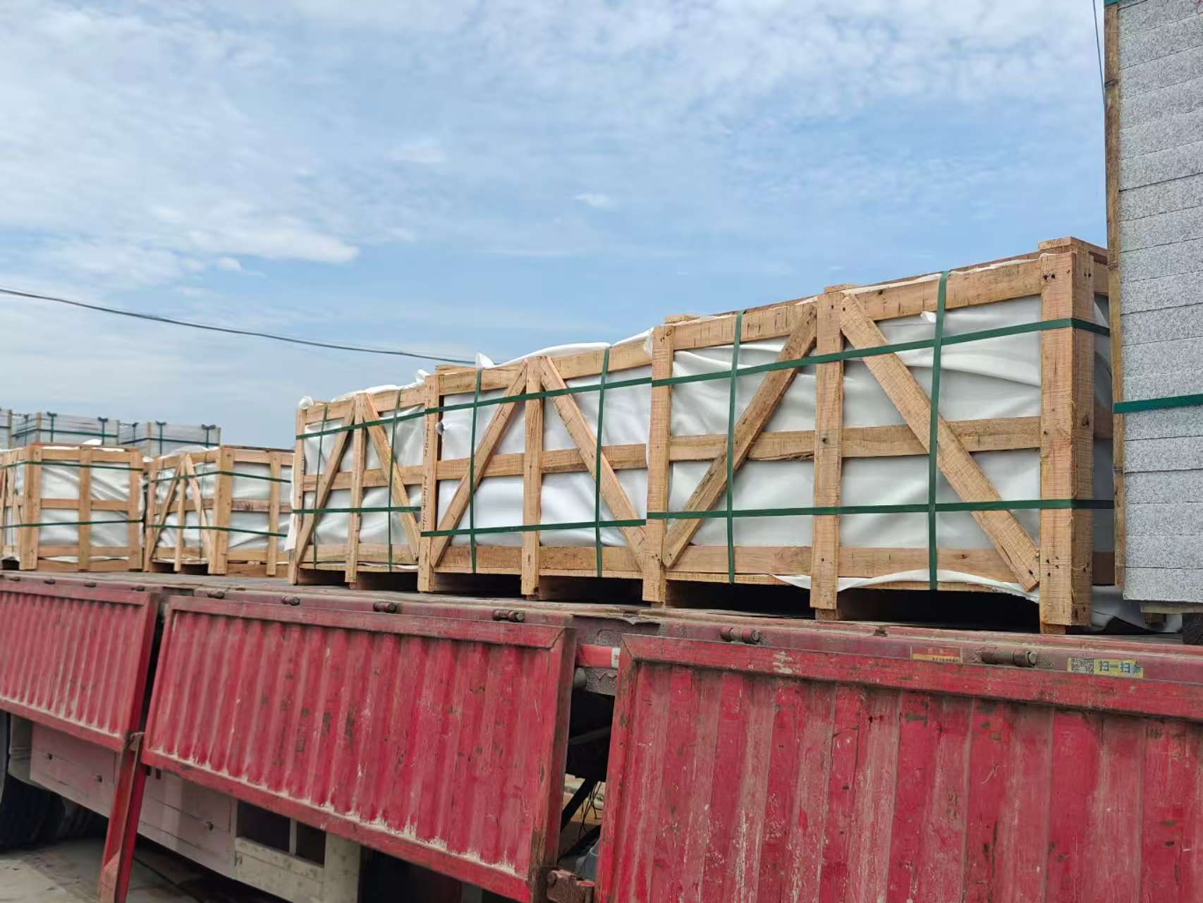 普洱 芝麻白花岗岩地铺石出口专车-泰国游