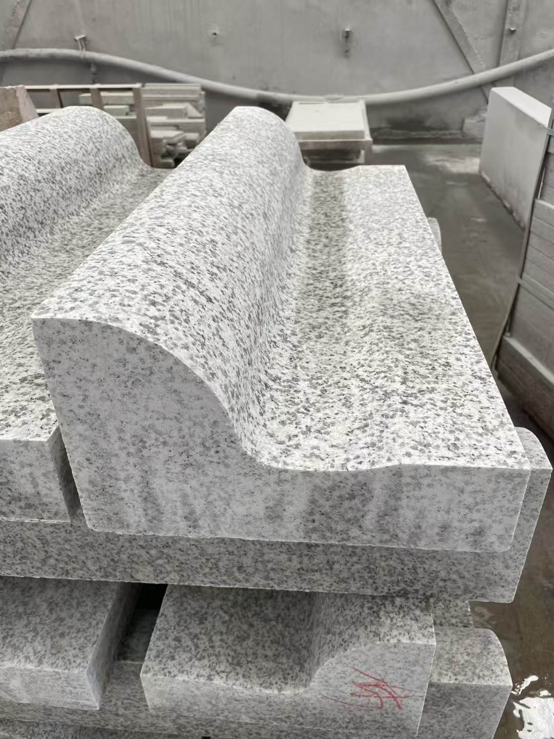 普洱 白麻花岗岩S型路沿石，路侧石，马路牙子等