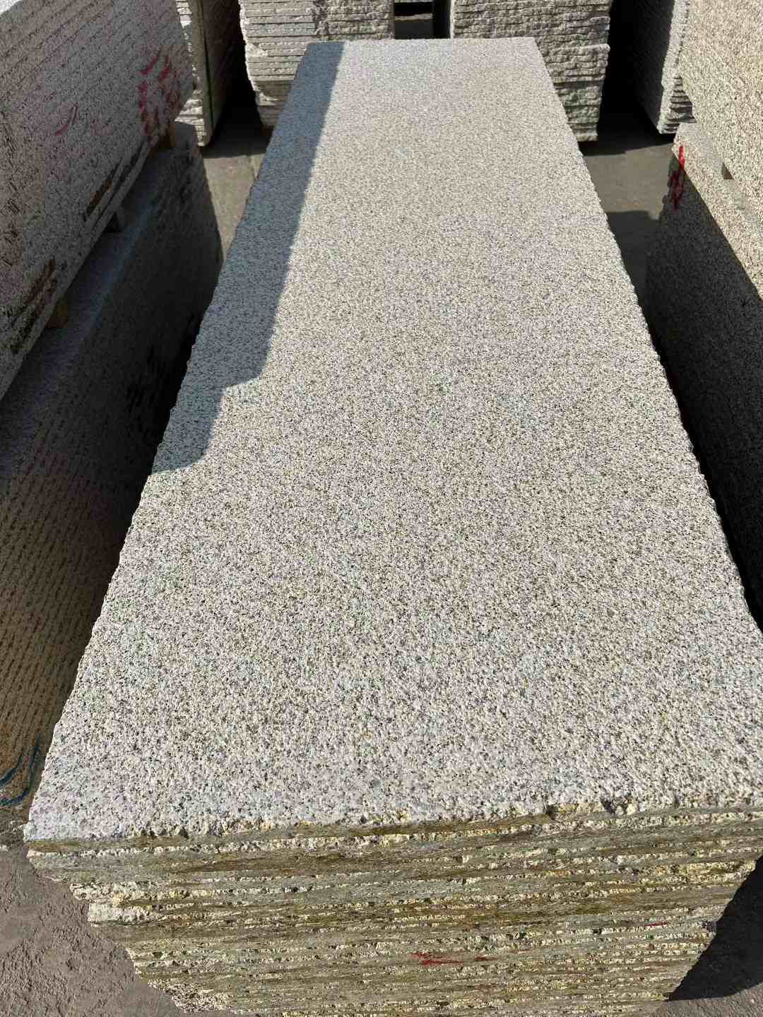 普洱 黄金麻花岗岩荔枝面毛板，半成品