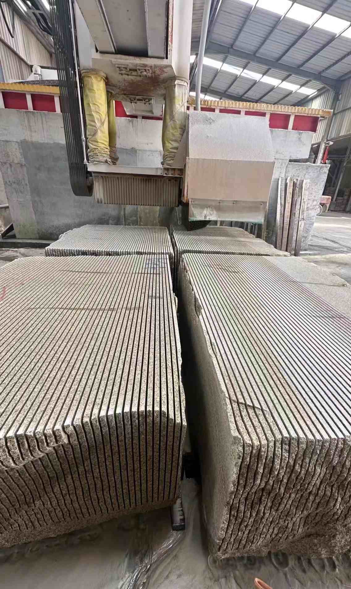 普洱 车间生产日常，黄金麻白麻花岗岩