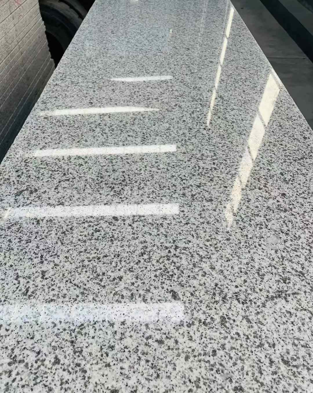 普洱 白麻花岗岩光面毛板